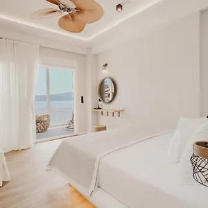 https://trinity-ammouliani-hospitality.hotelschalkidiki.net